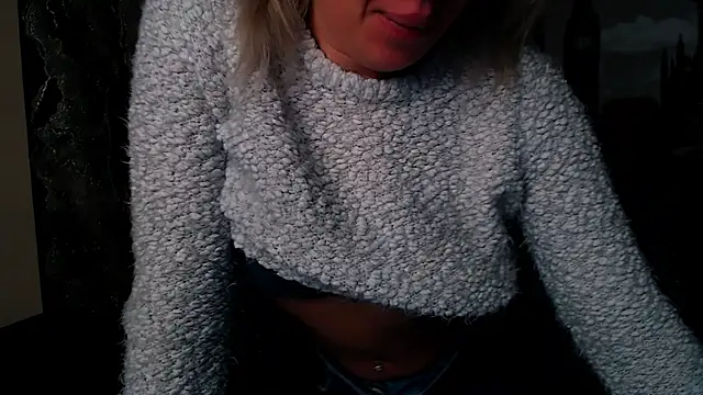 EmmaCat  online show from 11.08.25