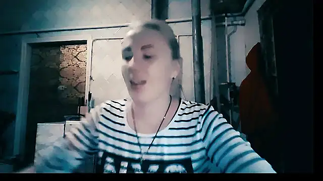 EmmaCat  online show from 01.11.26