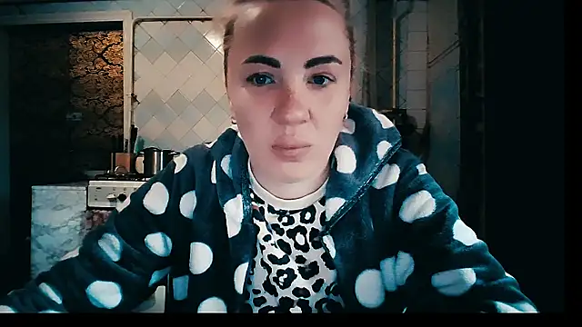 EmmaCat  online show from 01.19.26