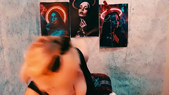 EmmaCat  online show from 03.09.26