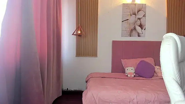 KoraRousee online show from 10.21.25