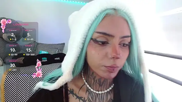 KoraRousee online show from 11.18.25