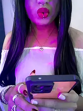 Cutie-Whiskey1 online show from 11.27.25