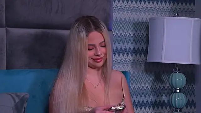 YssabelFox online show from 12.02.25