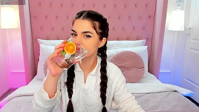 HelenTiny online show from 11.07.25