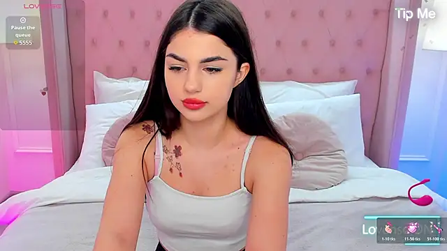 HelenTiny online show from 11.26.25