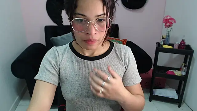 mia sexgirl online show from 12.19.25