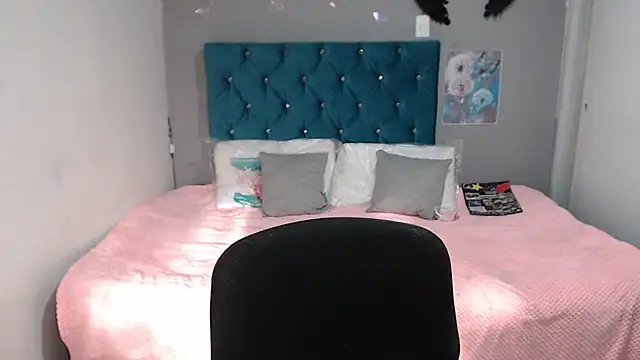 Snapshot of mia_sexgirl chatting on 07.24.26 mia sexgirl online show from 07.24.26