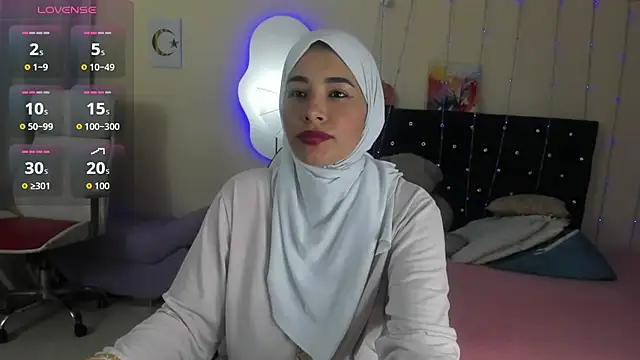 Snapshot of ShanaJamil chatting on 03.13.26 ShanaJamil online show from 03.13.26