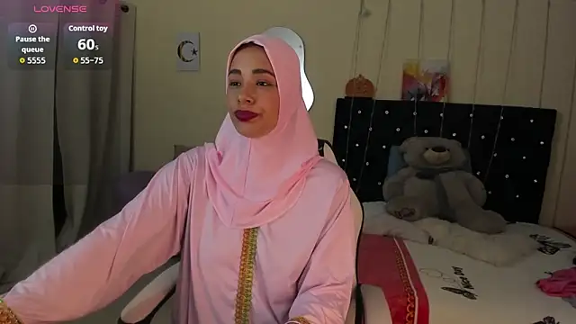 Snapshot of ShanaJamil chatting on 04.09.26 ShanaJamil online show from 04.09.26