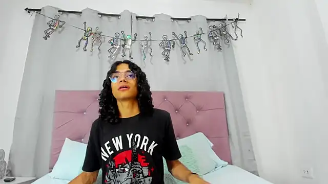 EthanBlackwoodd online show from 11.23.25