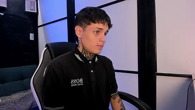 Declan-Fox online show from 10.05.25