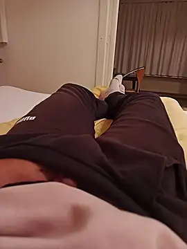 Snapshot of fullystroked chatting on 12.02.25 fullystroked online show from 12.02.25