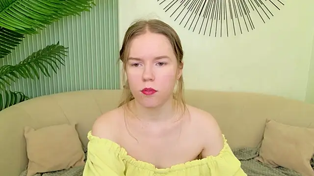 Snapshot of Alida_Brice chatting on 02.26.26 Alida Brice online show from 02.26.26