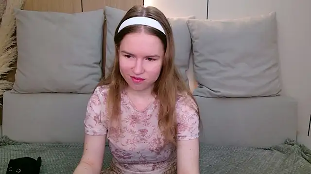 Snapshot of Alida_Brice chatting on 04.05.26 Alida Brice online show from 04.05.26