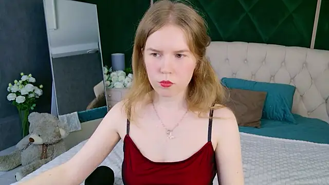 Snapshot of Alida_Brice chatting on 05.19.26 Alida Brice online show from 05.19.26