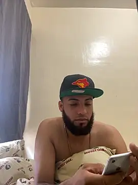 LeoPR00 online show from 10.21.25