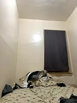 LeoPR00 online show from 11.02.25