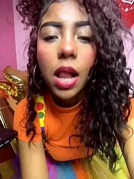 PrettyTiana  online show from 10.08.25