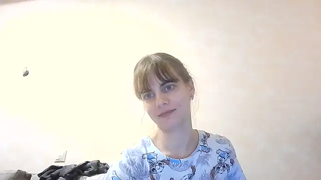 Snapshot of Loriven chatting on 09.28.25 Loriven online show from 09.28.25