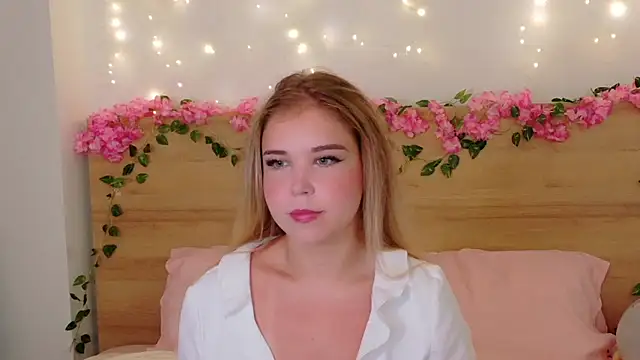 Snapshot of Lilith_Bonheur chatting on 10.06.25 Lilith Bonheur online show from 10.06.25