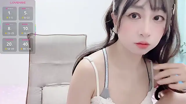 RIjiejie2 online show from 10.22.25