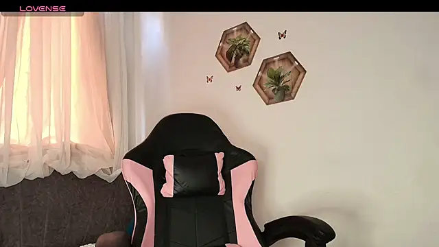 NyxTits online show from 05.20.26