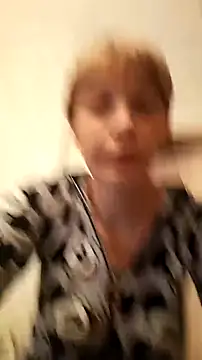 Snapshot of SweetKiss96 chatting on 09.30.25 SweetKiss96 online show from 09.30.25