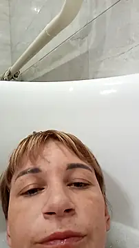 Snapshot of SweetKiss96 chatting on 10.02.25 SweetKiss96 online show from 10.02.25