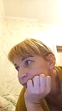 Snapshot of SweetKiss96 chatting on 10.24.25 SweetKiss96 online show from 10.24.25