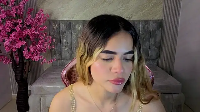 lilith4 s online show from 10.25.25