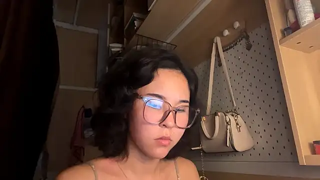Snapshot of JennyCarpenter chatting on 05.22.26 JennyCarpenter online show from 05.22.26