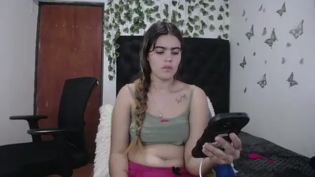 isabel 09 online show from 10.24.25