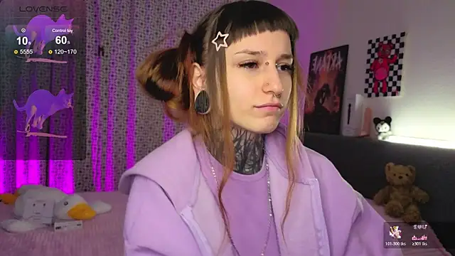 LilithPoison online show from 11.08.25