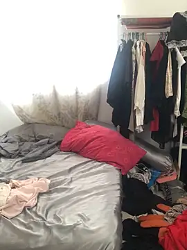 estradiolist online show from 10.10.25