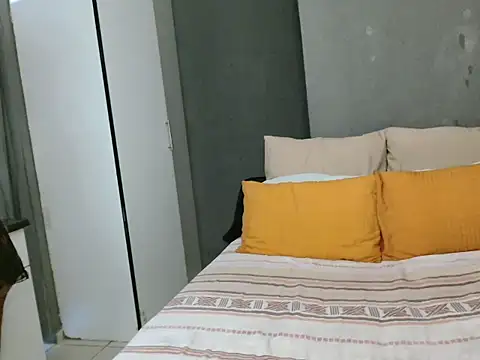 Lillyan N online show from 10.27.25