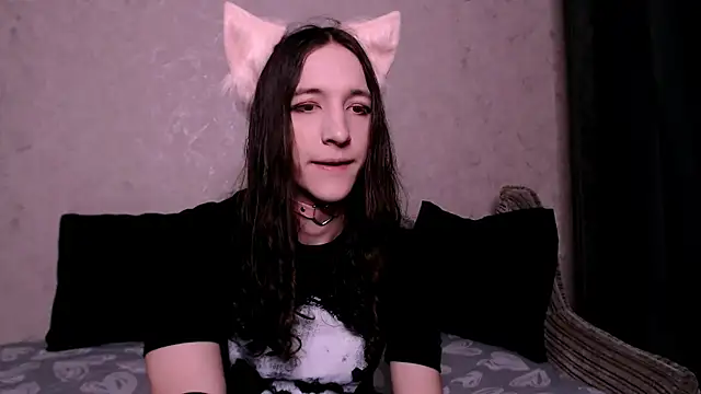 SilverMuse  online show from 10.27.25