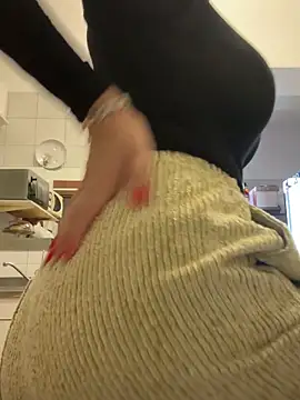 Snapshot of ainaht chatting on 02.10.26 ainaht online show from 02.10.26