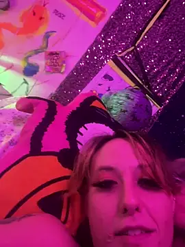 darnette daisy online show from 11.08.25