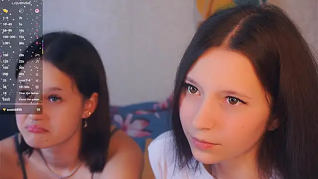 GabrielleLynchard online show from 10.24.25