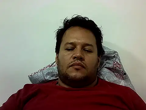 Snapshot of Alpha-Bear chatting on 10.23.25 Alpha-Bear online show from 10.23.25