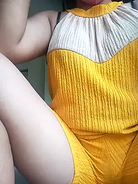 Snapshot of Mei-sexy chatting on 06.14.26 Mei-sexy online show from 06.14.26