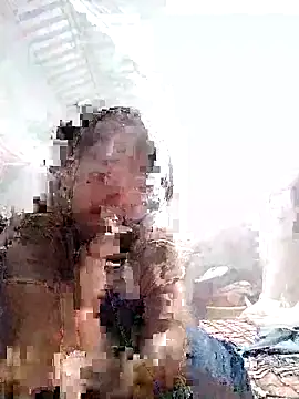 Snapshot of huexixi chatting on 10.03.25 huexixi online show from 10.03.25