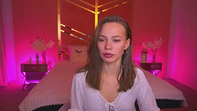 ShyySiren online show from 10.26.25