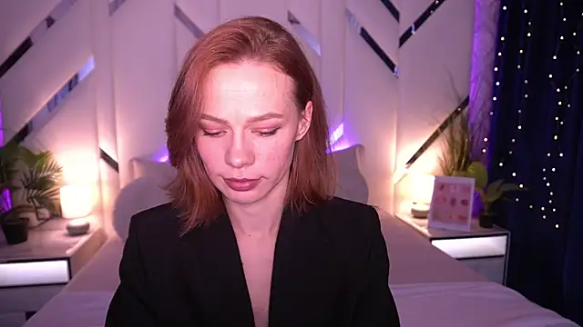 ShyySiren online show from 03.12.26