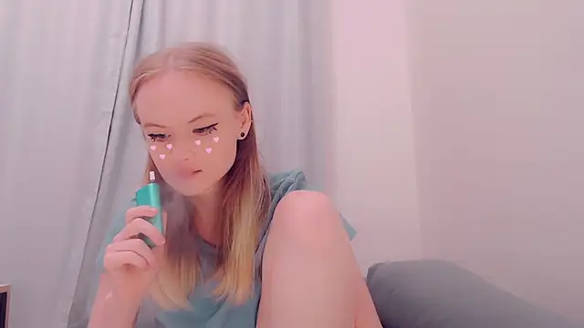 Snapshot of AliceNya_cute chatting on 06.29.26 AliceNya cute online show from 06.29.26