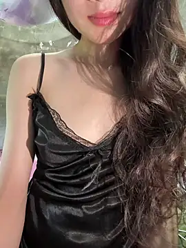 Snapshot of Bella_sexy98 chatting on 05.20.26 Bella sexy98 online show from 05.20.26