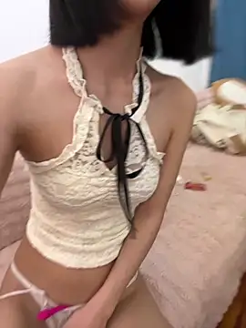 qiqi x online show from 03.12.26