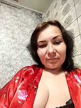 Snapshot of Mia24Blove chatting on 10.15.25 Mia24Blove online show from 10.15.25