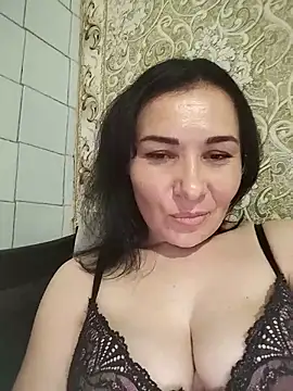 Mia24Blove online show from 06.07.26